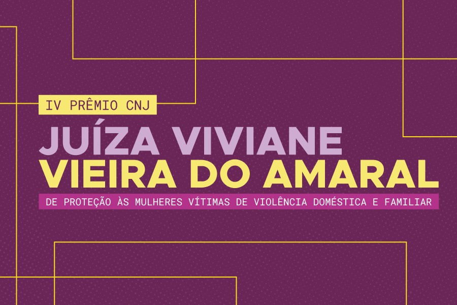 Imagem colorida (roxa, amarelo e rosa) com os dizeres "Prêmio Juíza Viviane Vieira do Amaral de proteção às mulheres vítimas de violência doméstica"