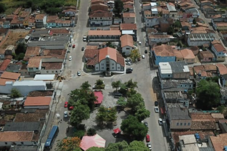 imagem de uma cidade vista do alto