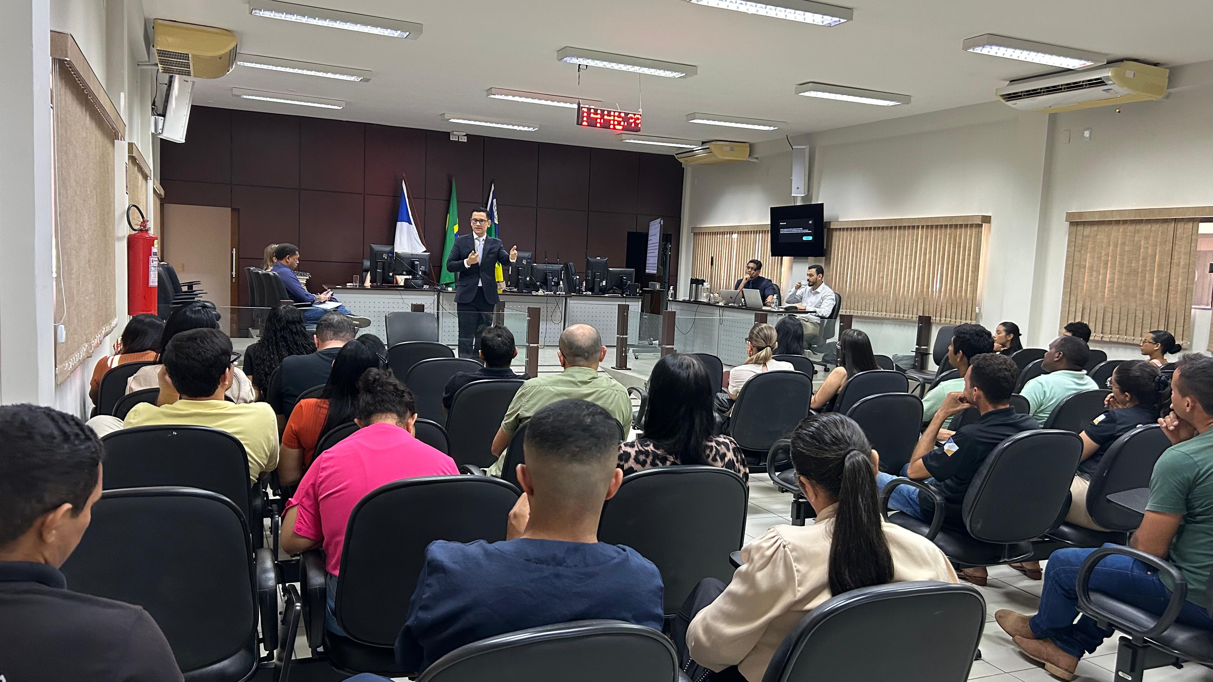 Reunião emergencial da rede de proteção trouxe orientações sobre acolhimento e colocação de crianças e adolescentes em família substituta 