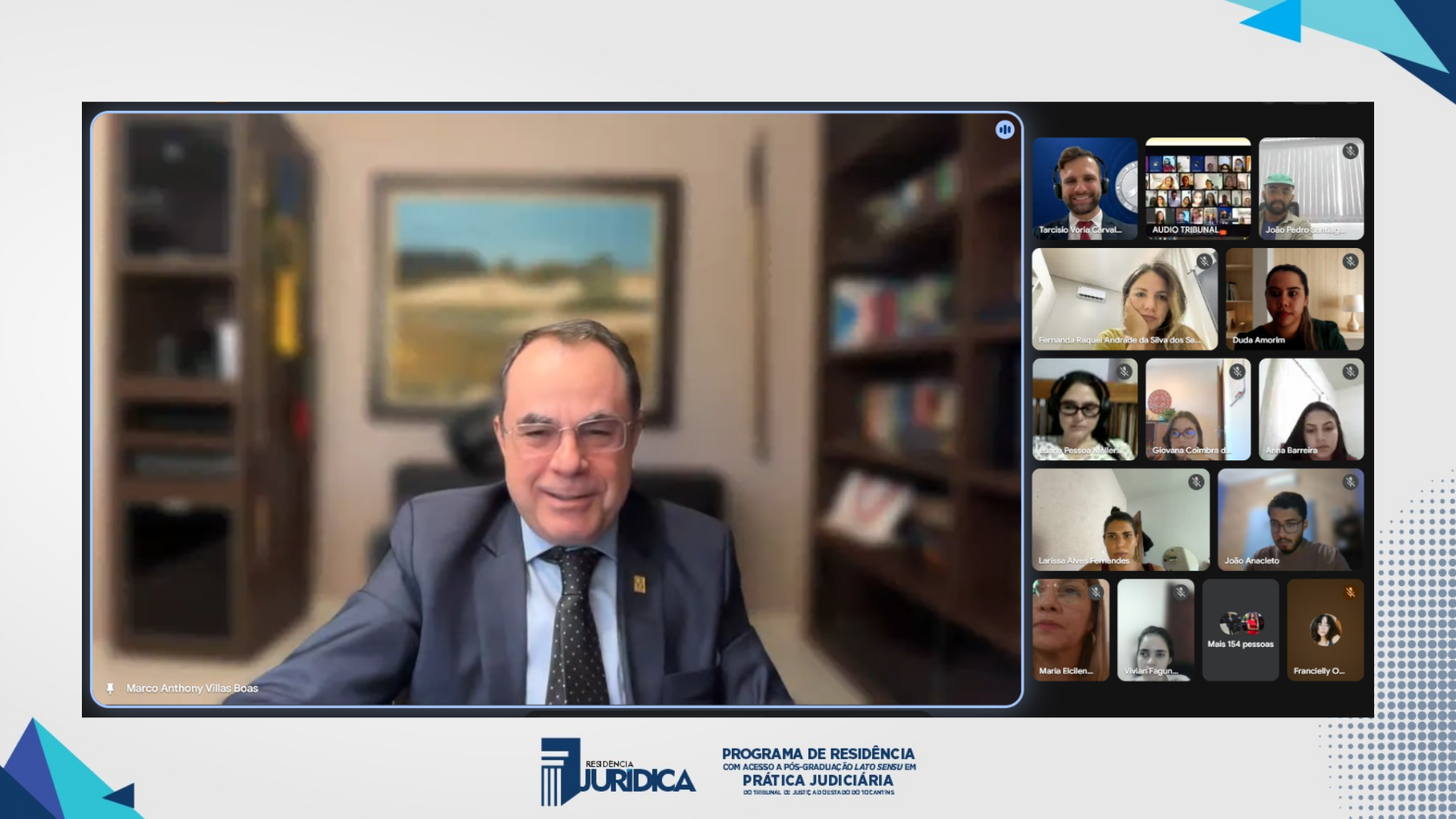 A imagem mostra uma reunião online, com o desembargador Marco em destaque. Há quatorze ícones ao lado do dele.