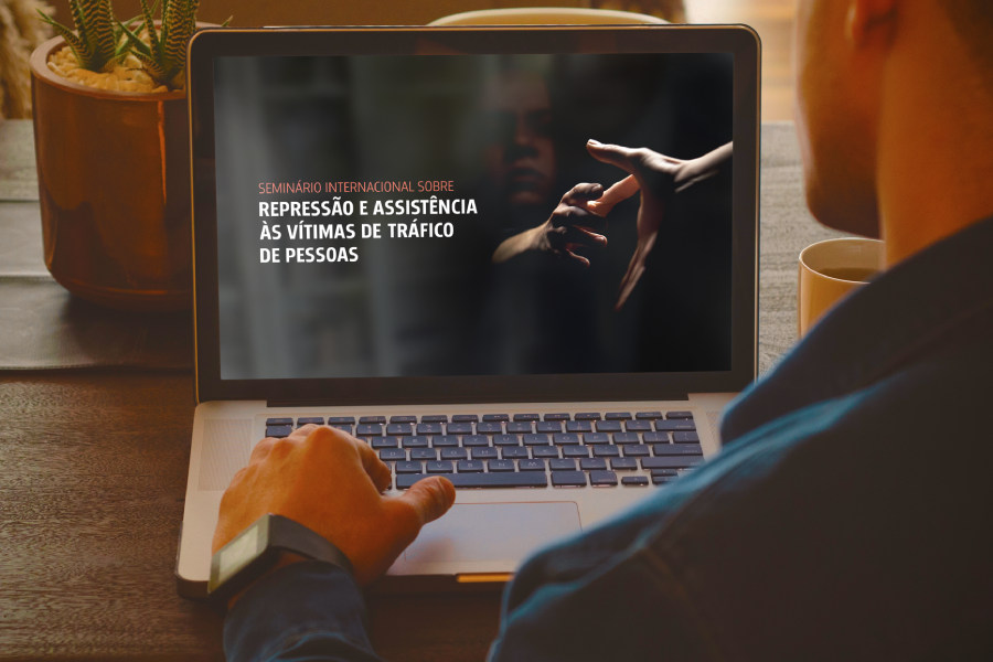 Imagem promovendo o evento e capacitação sobre combate ao tráfico de pessoas