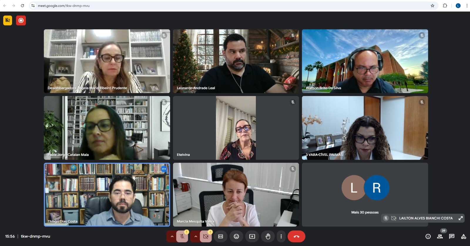 Imagem mostra tela capturada com fotos de pessoas que participaram da reunião do Comitê de Gestão de Pessoas por competências de forma virtual