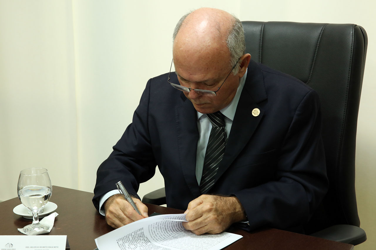 20190322 assin termo 007