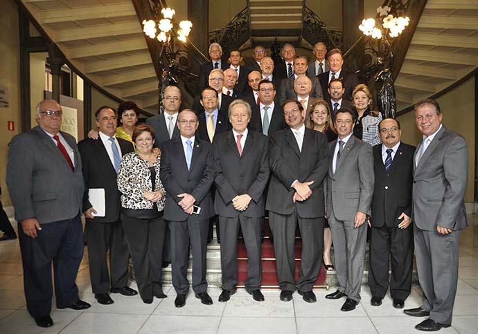 102colegiobh sabado 01