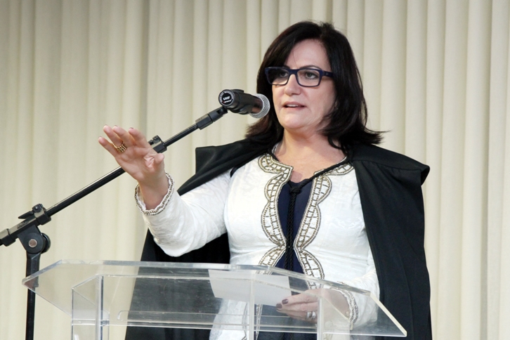 TJT 8755 plenoposseetelvina02