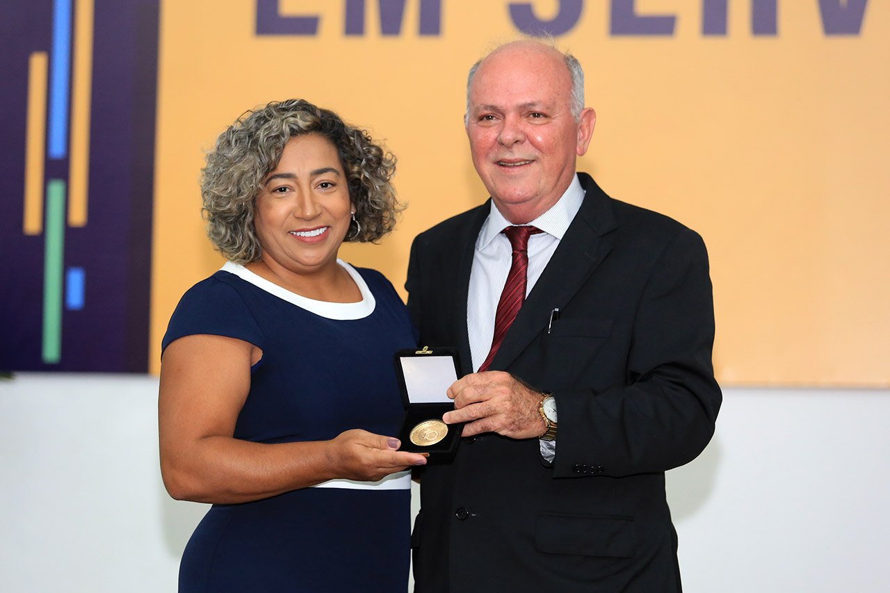 amagicaemservir tarde 00017