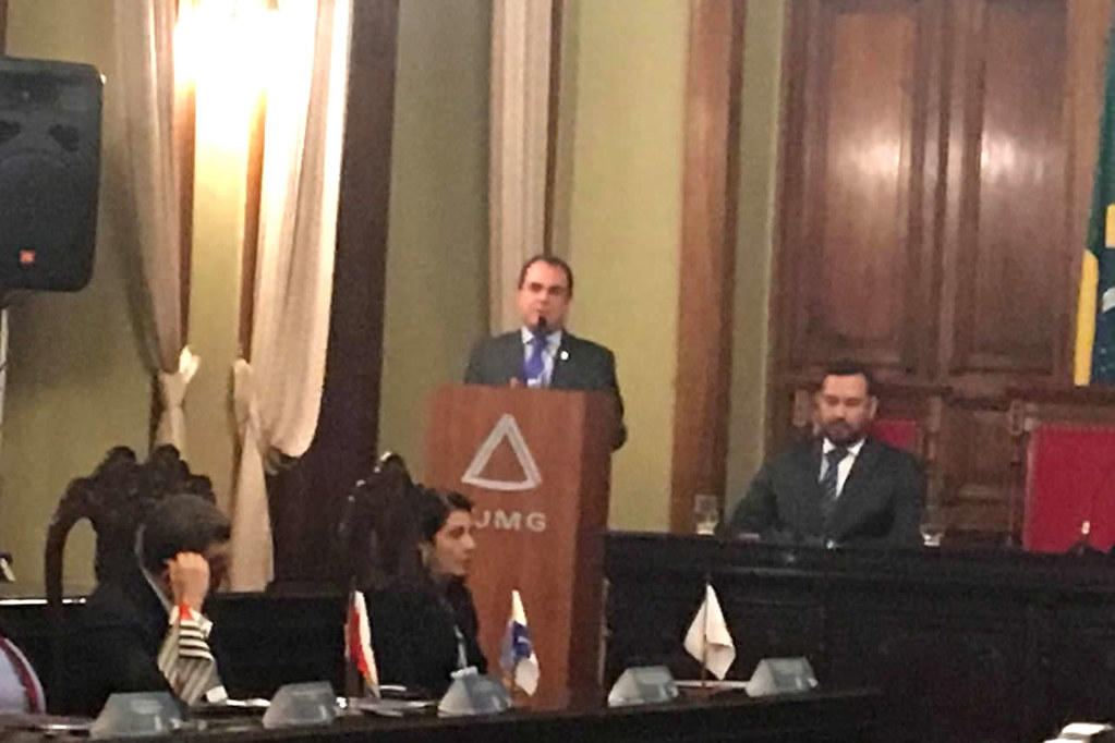 48060640703 f7fd99ef8f b