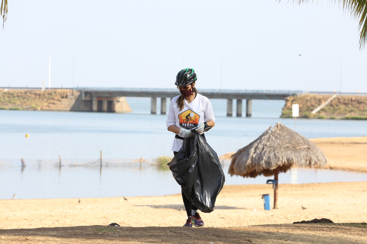 2A5BC054 7C99 4F55 9F15 2B3220DE2C2A