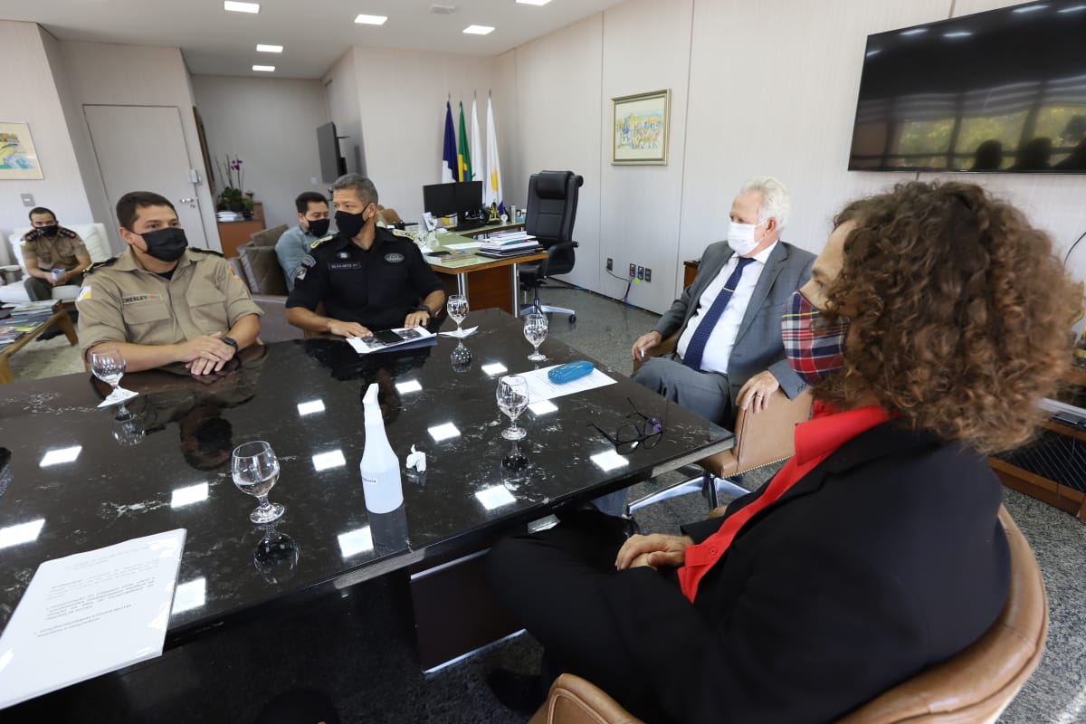 94F153B7 2EB7 4CDB 825E 0180435342CB