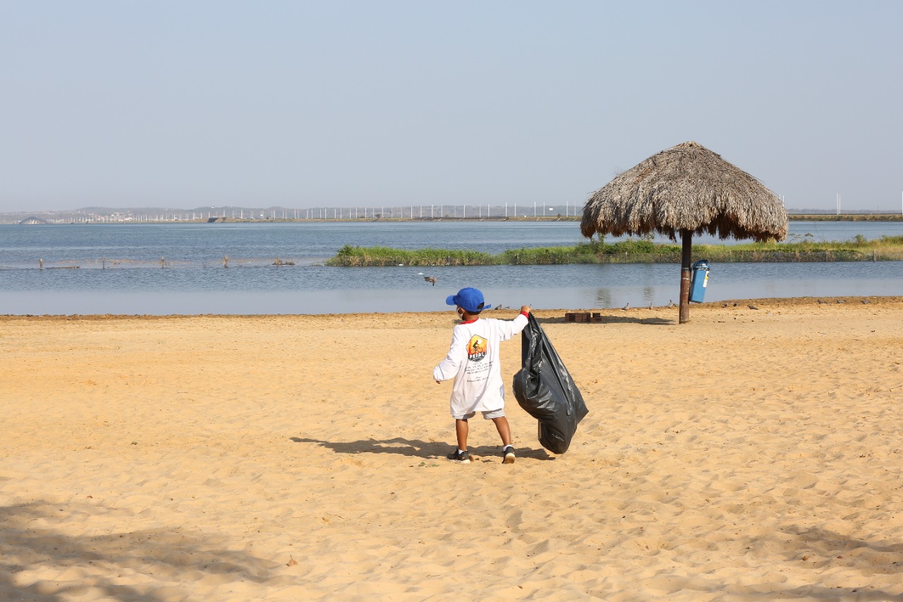 9D4A5D8D CA13 4256 B979 81AFDB43FCA2