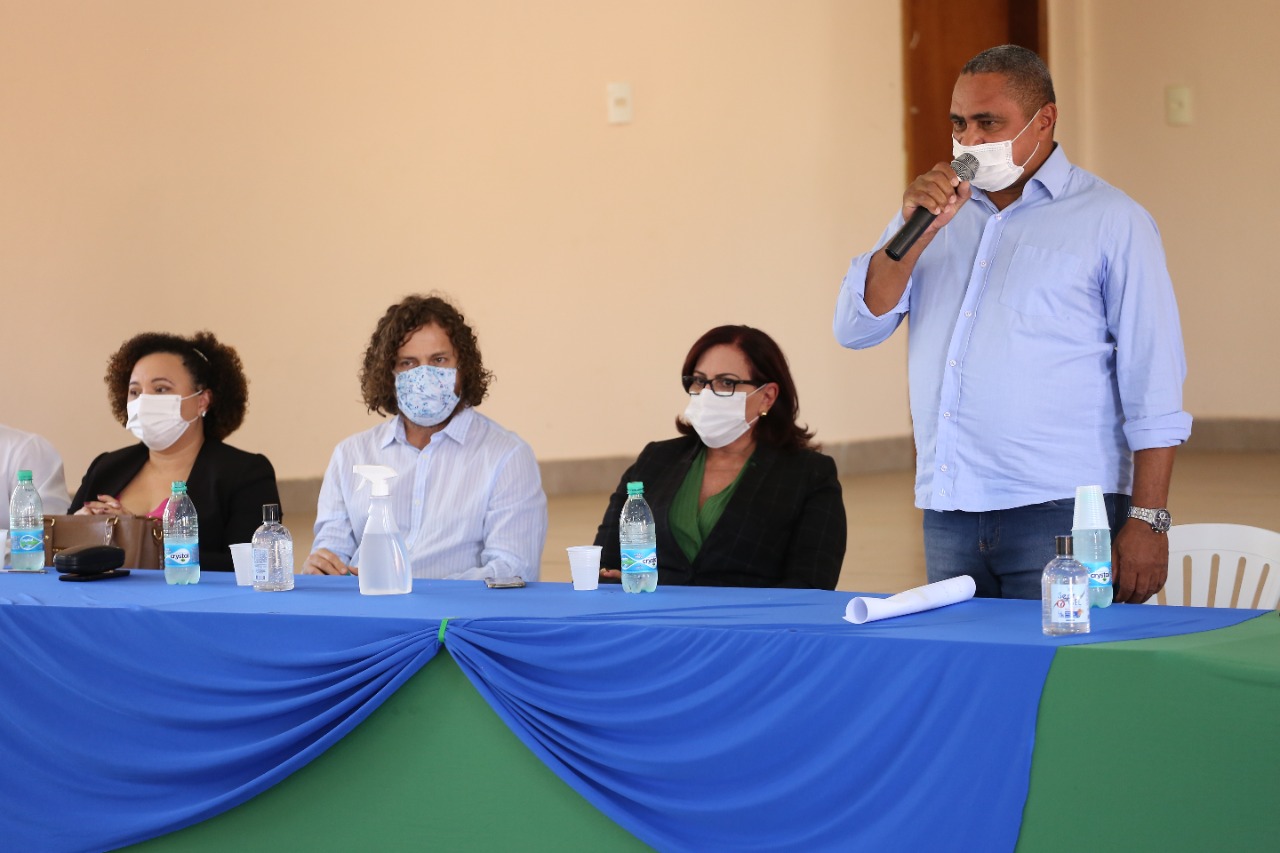 C2ACC604 6561 4884 8BBD 9BA38F4B4FDB